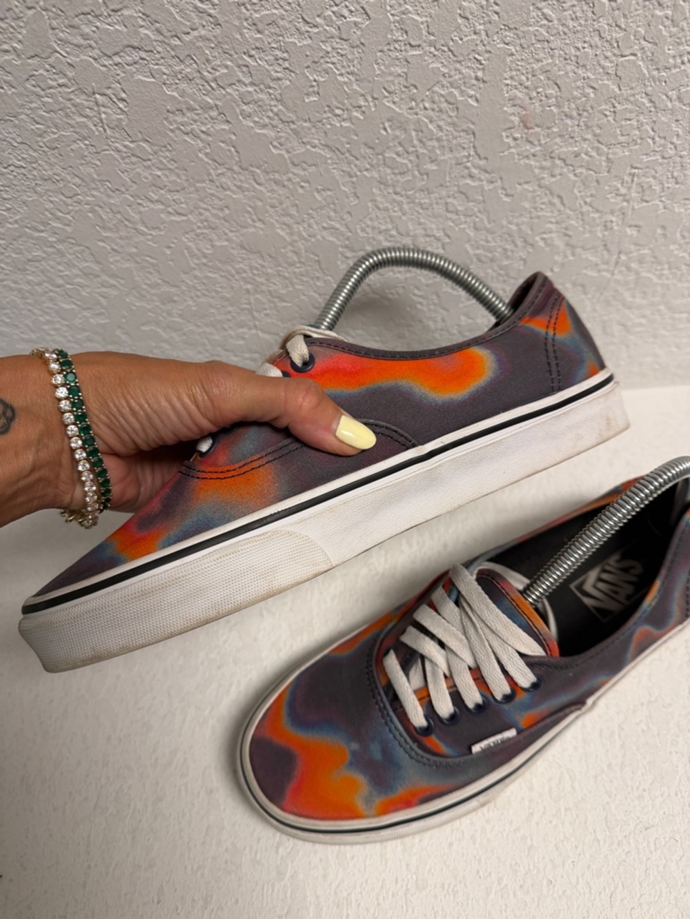 Vans Tie-Dye Low Top Sneakers in Orange, Blue and Purple Unisex M 8 W 9.5 - Picture 4 of 8